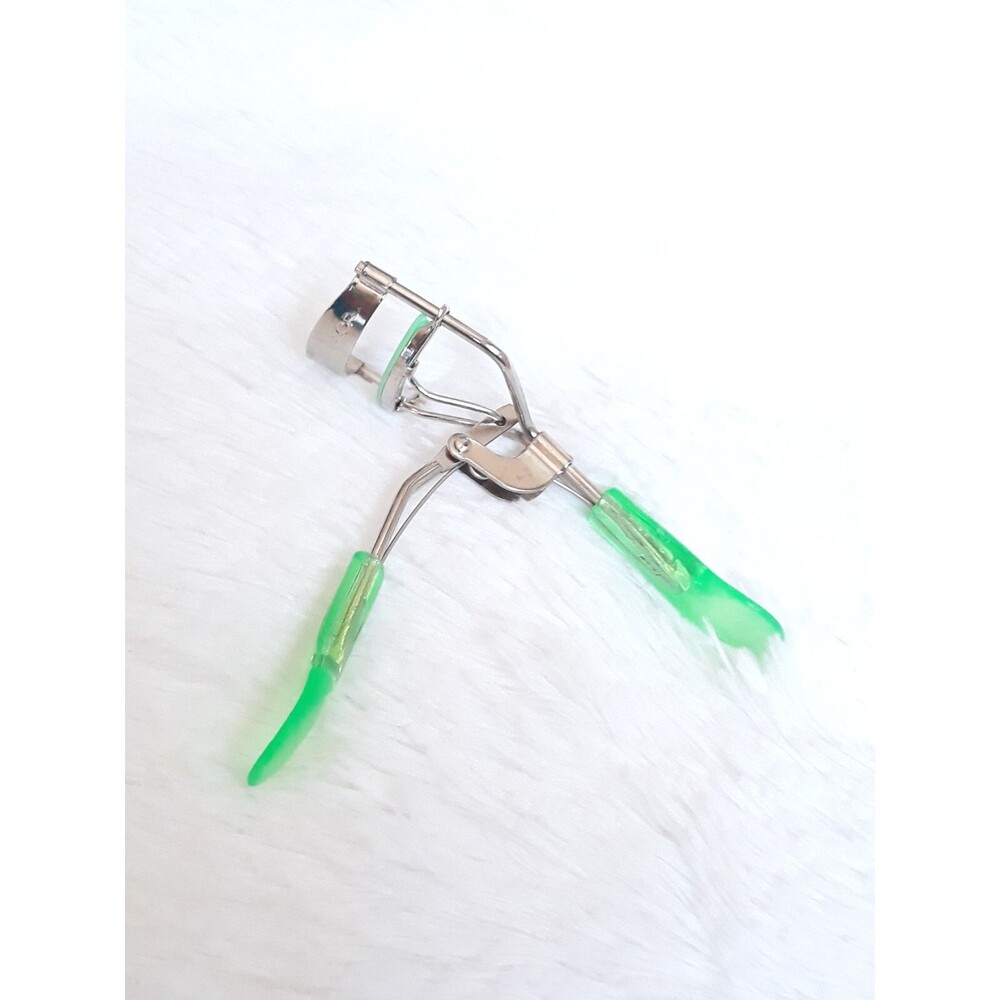 KLEANCOLOR Wonder Eyelash Curler "GREEN" ~ NEW!!!